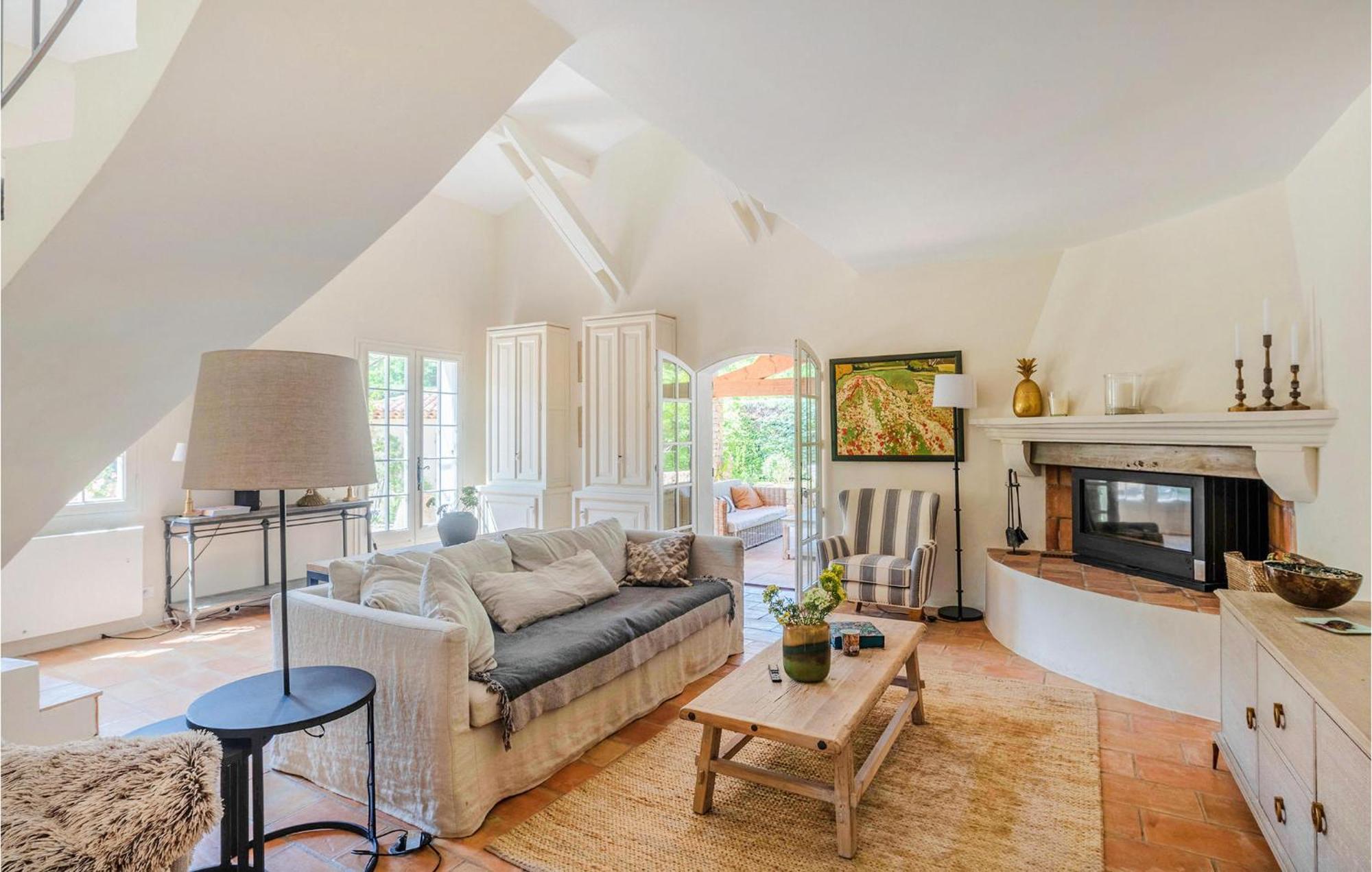 6 Bedroom Pet Friendly Home In Carces Exterior photo